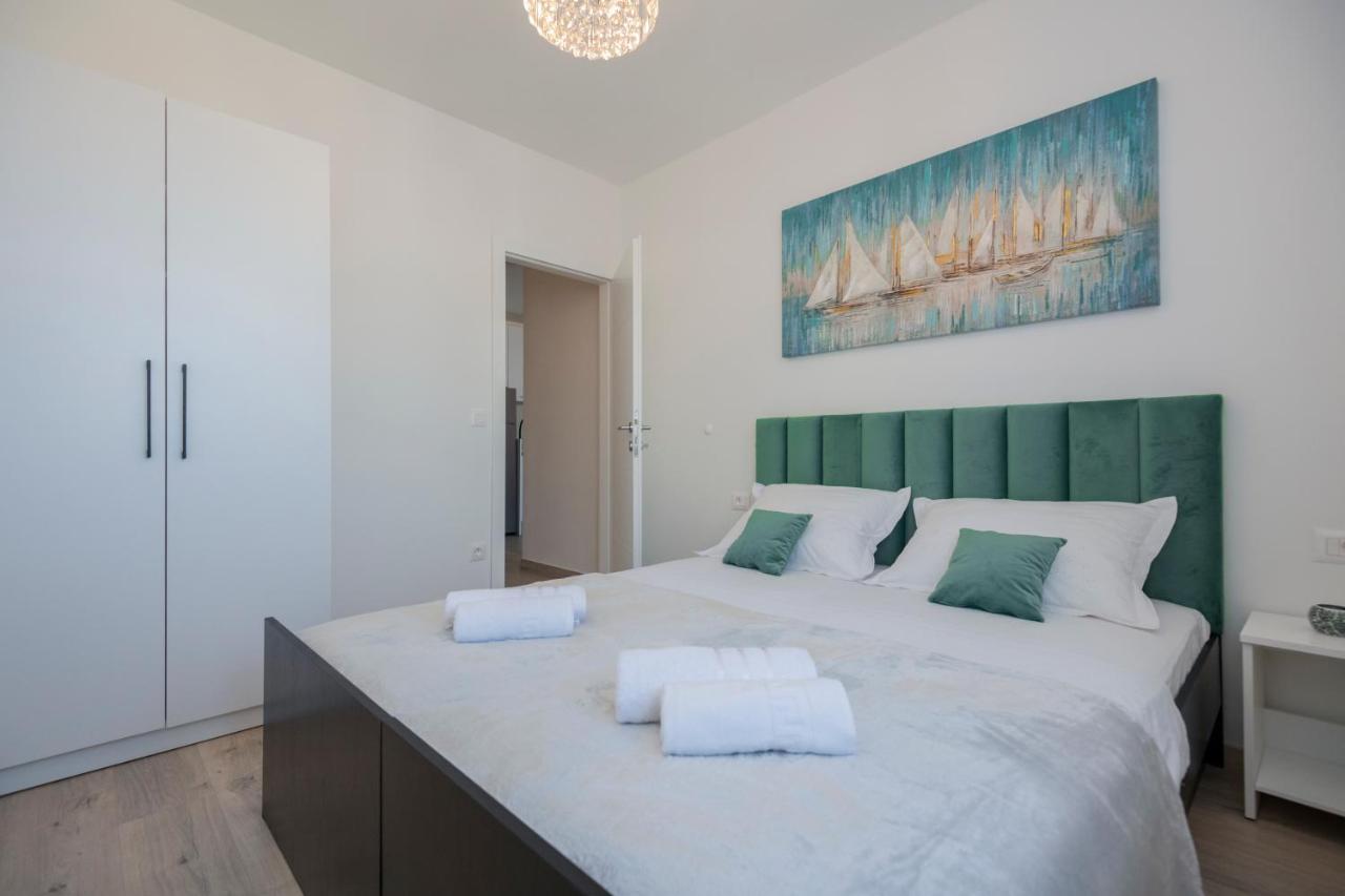 Luxury apartment Makarska 2min from beach Exteriör bild