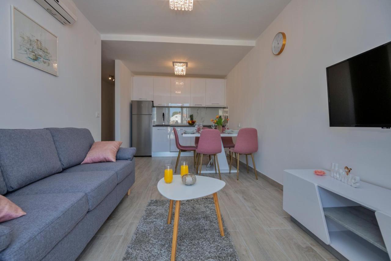 Luxury apartment Makarska 2min from beach Exteriör bild