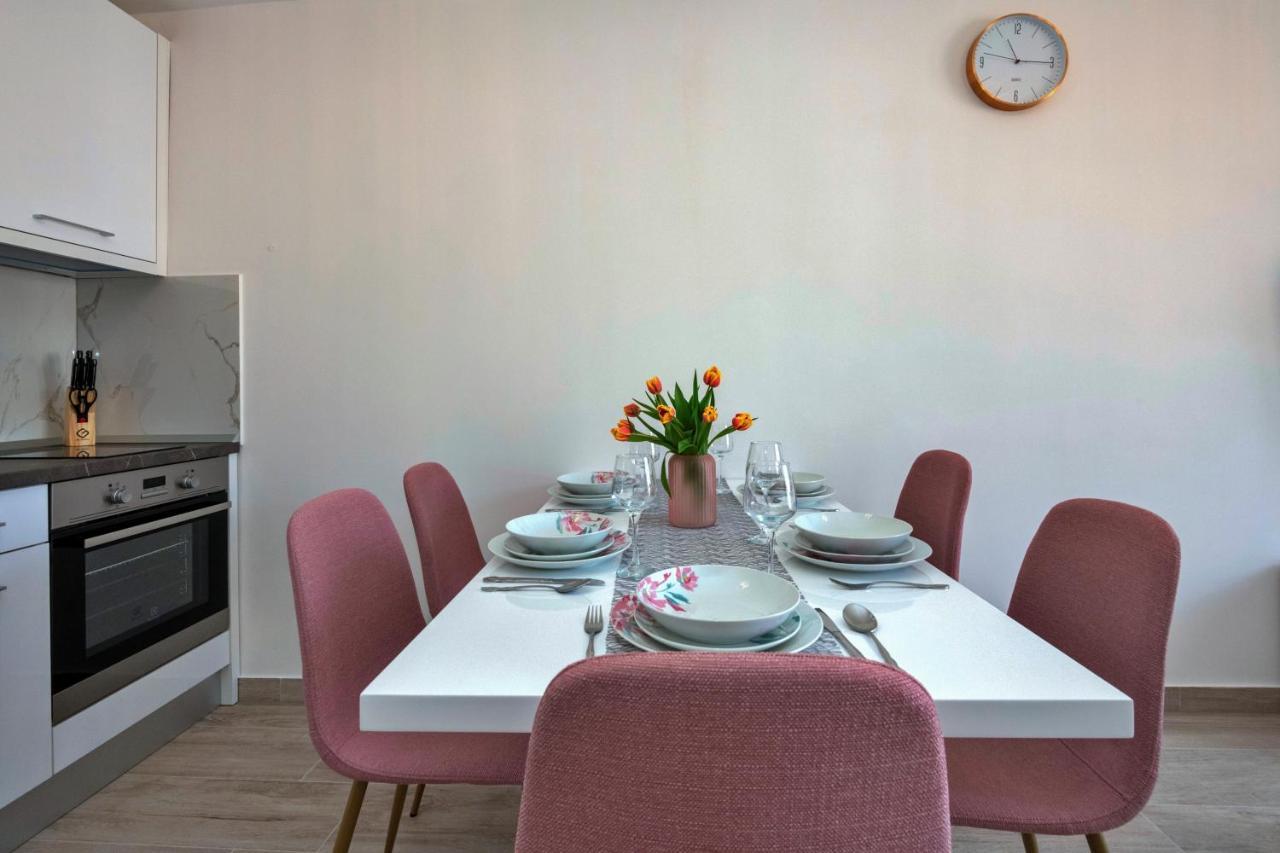 Luxury apartment Makarska 2min from beach Exteriör bild