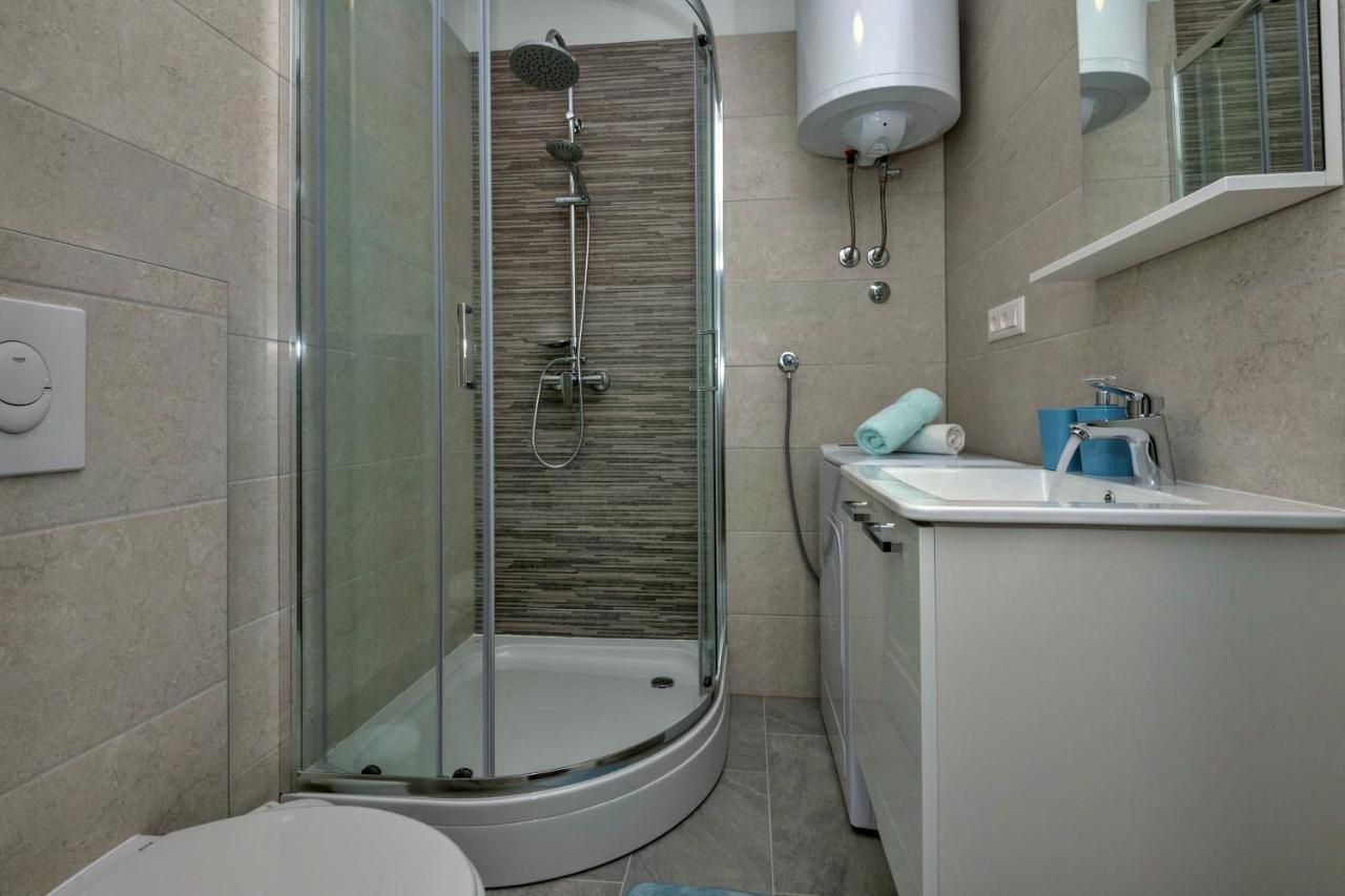Luxury apartment Makarska 2min from beach Exteriör bild